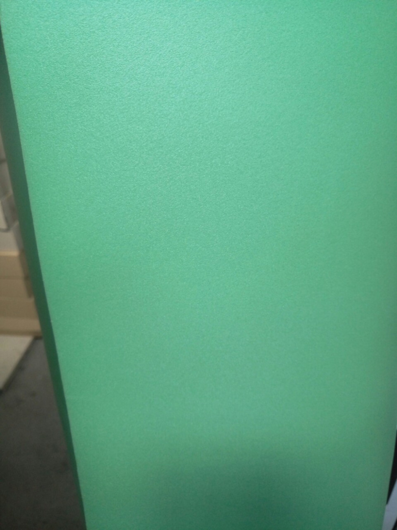 ISOLON 500 3002 (33кг/м3) зеленый, пенополиэтилен 2мм детальная фотка