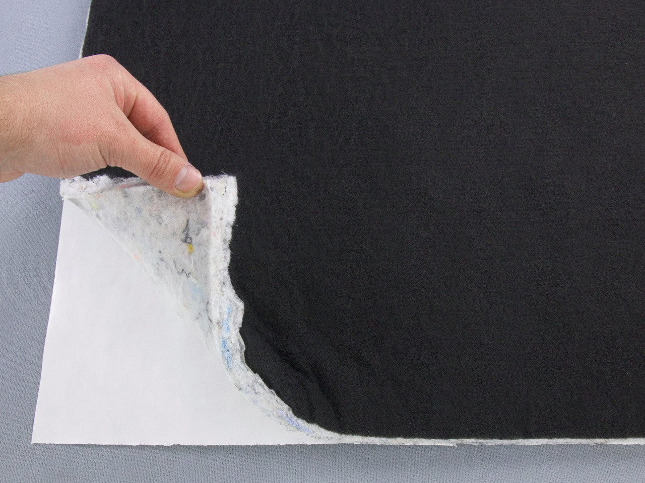 Шумо-звукоизоляция NV-12K войлочная, ламинированная нетканкой, толщина 1.2 см, самоклейка детальная фотка