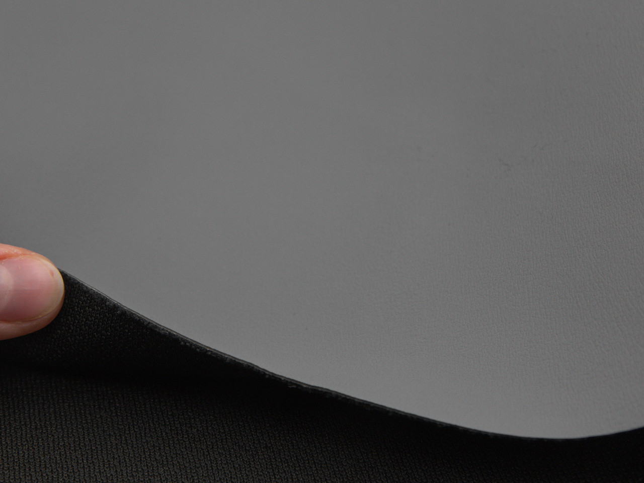 Автомобільний шкірозамінник темно-сірий 15534, на тканинній основі, ширина 150см детальна фотка