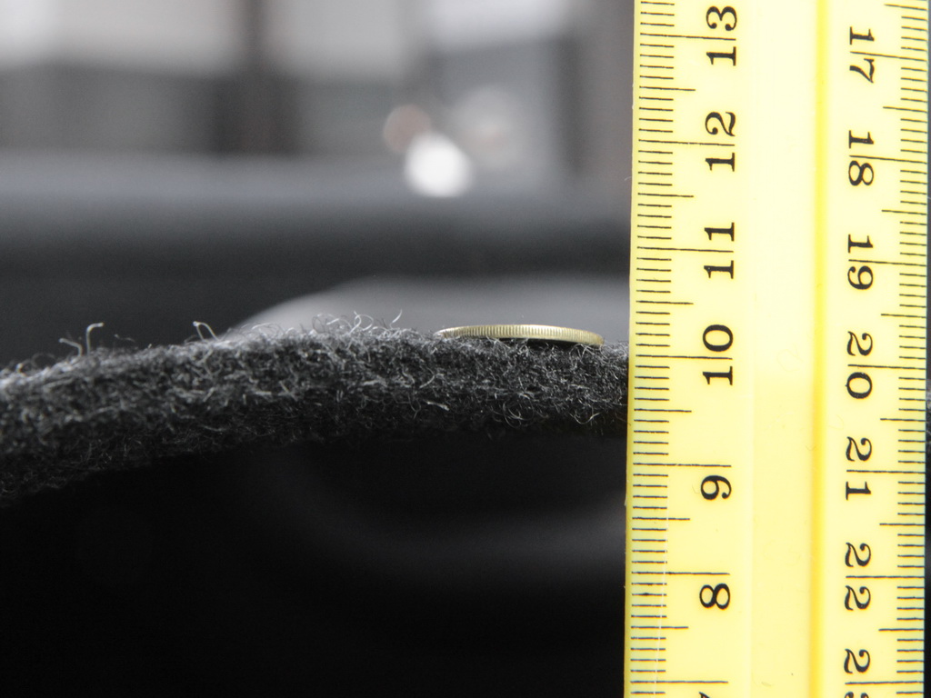 Авто ковролин Графит (черно-серый), ширина 1.60м, влагостойкий на флизелиновой основе детальная фотка