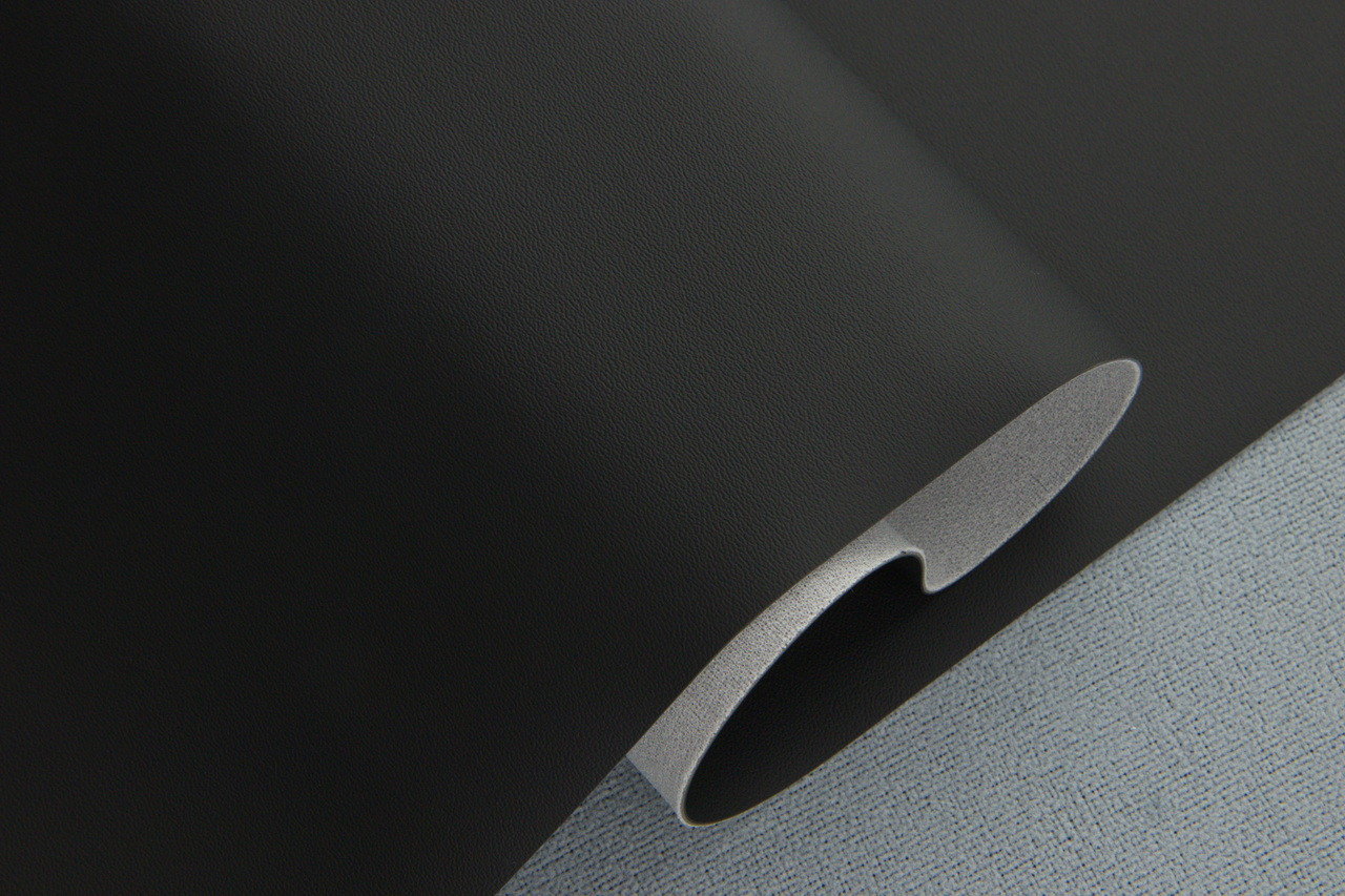 Биэластик, кожзам тягучий мелкозернистый цвет черный MT-7, ширина 1,62м детальная фотка
