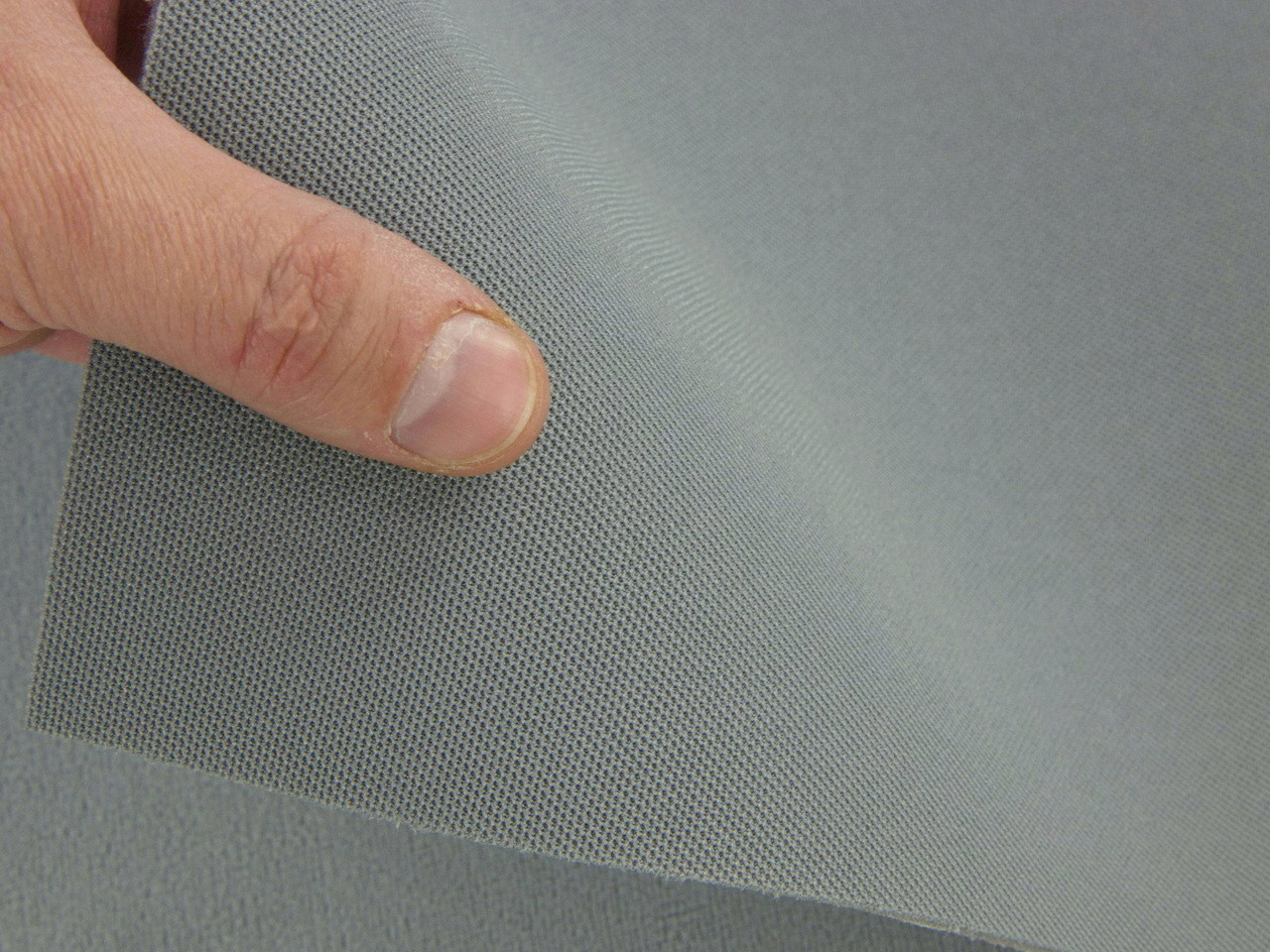 Автоткань потолочная KL-54 оригинальная на поролоне с сеткой, цвет стальной, толщина 3мм ширина 167см детальная фотка