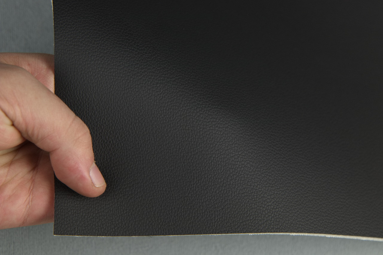 Автомобільний шкірозамінник чорний 2014-MT на поролоні 3мм і сітці, ширина 160см детальна фотка