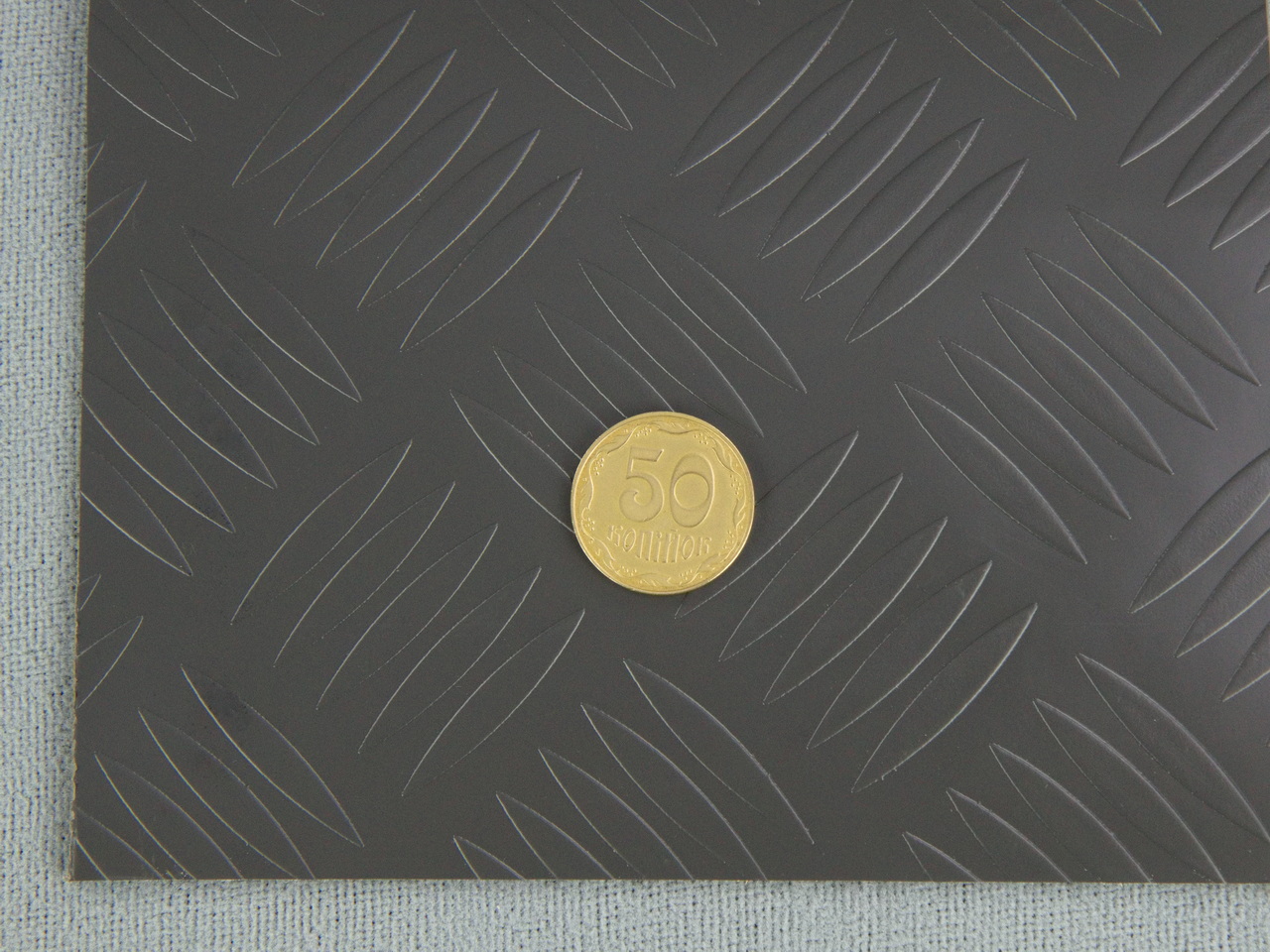 Автолинолеум, автолин серый "Мега"(Mega), толщина 1.6мм, ширина 1.8 м., линолеум автомобильный, Турция детальная фотка