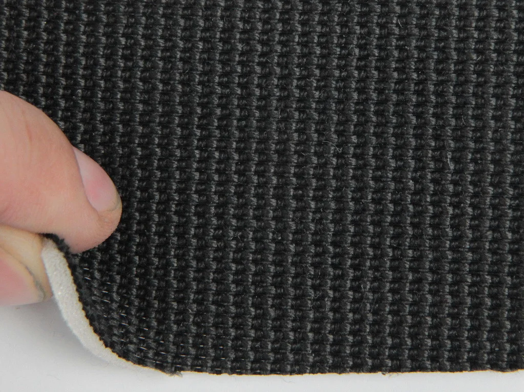 Тканина для сидінь автомобіля, колір темно-сірий, на поролоні (для центральної частини), Німеччина детальна фотка