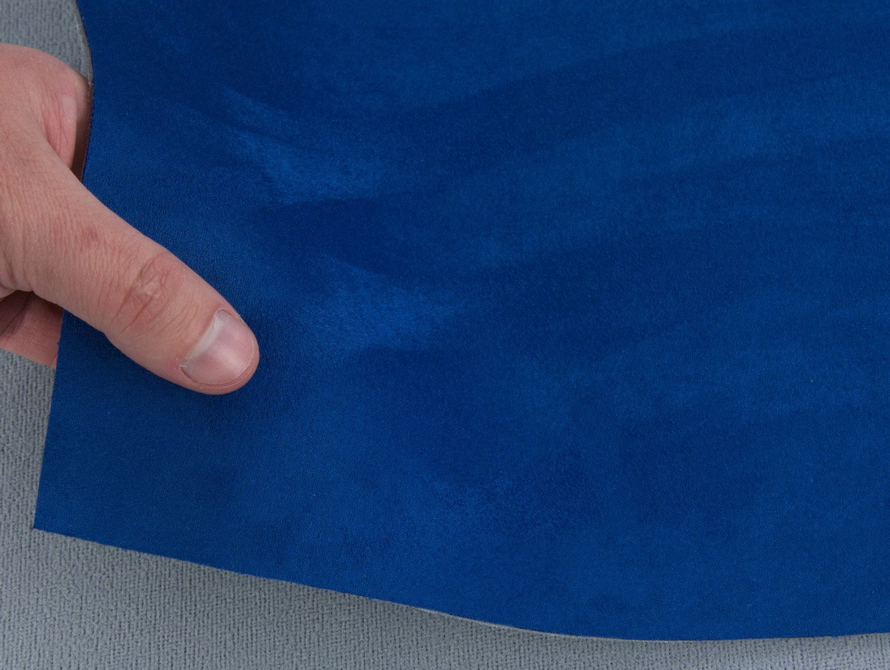 Алькантара Lycra p13 синя, на поролоні 2мм і сітці, ширина 150см (Туреччина) детальна фотка