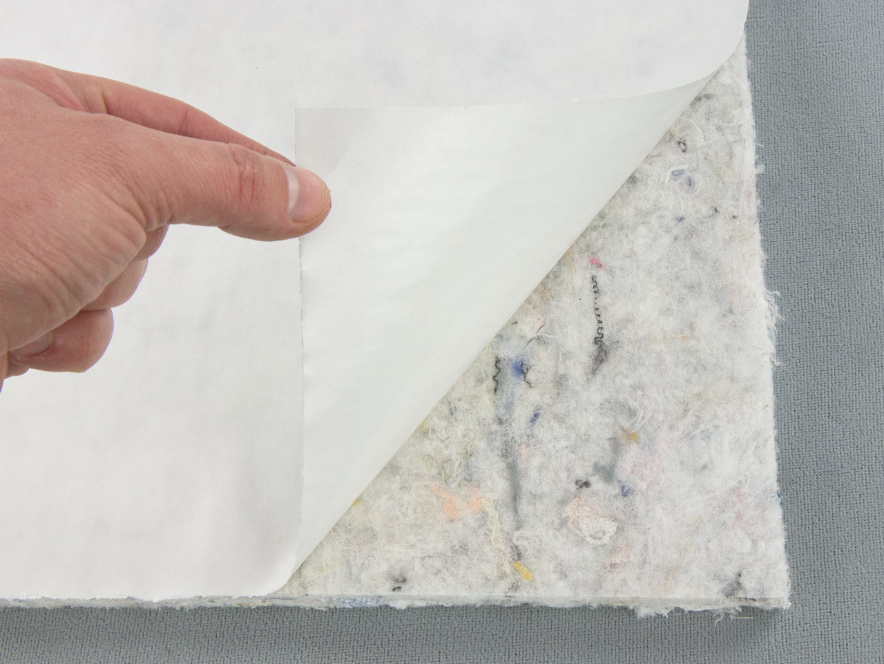 Шумоизоляция войлочная VO-10K, самоклейка, толщина 10мм детальная фотка