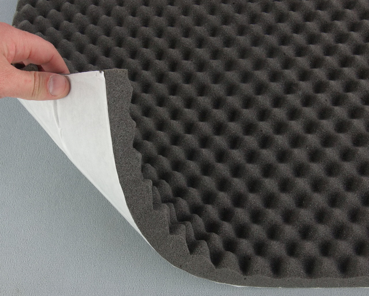 Шумопоглинач ACOUSTICS SoundWave L35, з латкесною пропиткою, самоклейкий, товщина 35мм, лист 100x50см детальна фотка