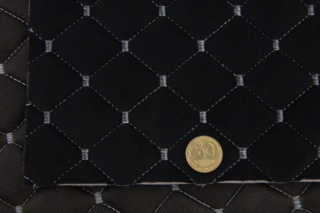 Велюр стеганый черный «Ромб» (прошитый светло-серой нитью) на поролоне 7мм, подложка флизелин, ширина 1,35м детальная фотка