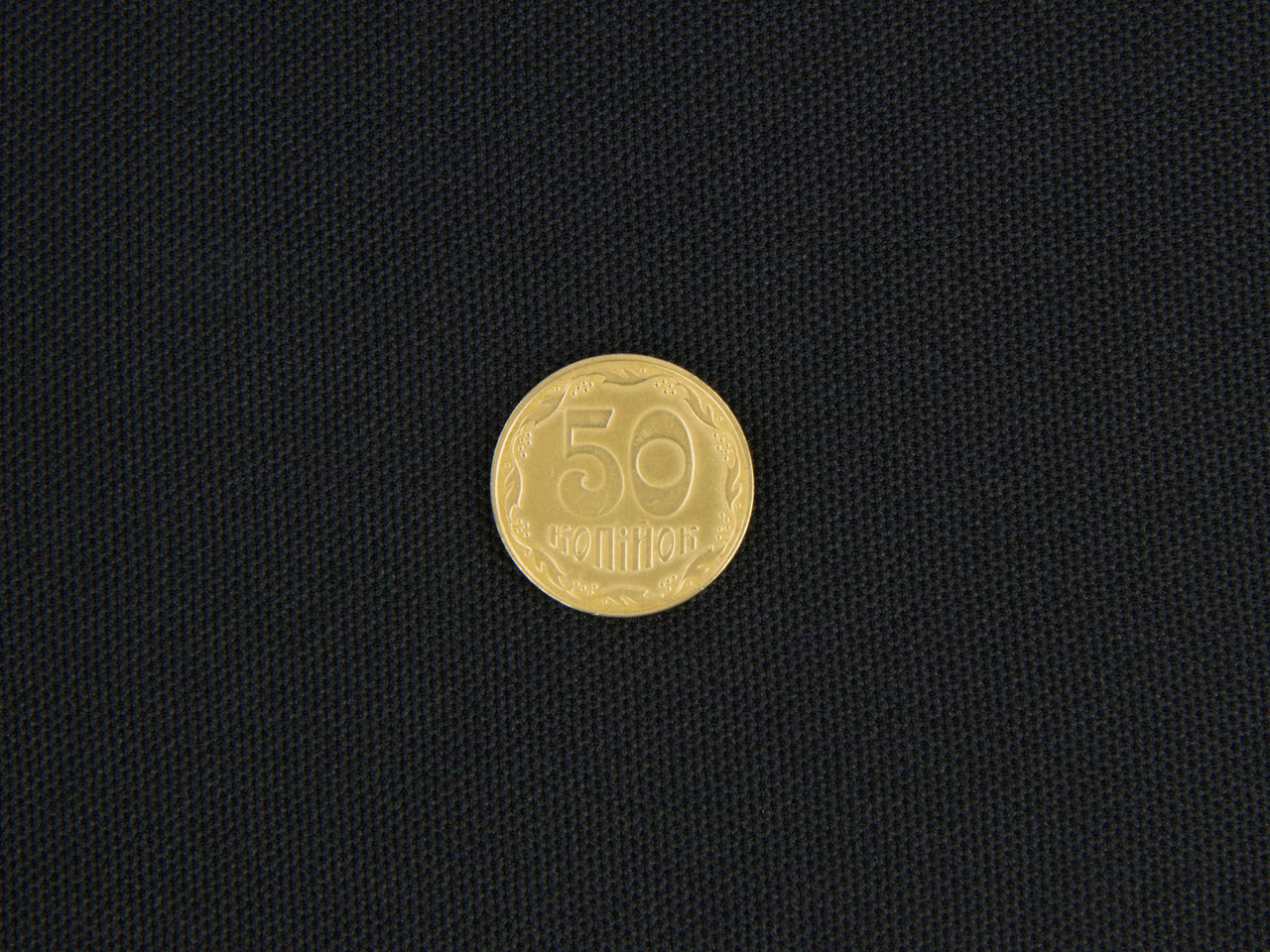 Тканина авто стельова чорна (текстура сітка) Lacosta black, без основи, ширина 1.70м (Туреччина) детальна фотка