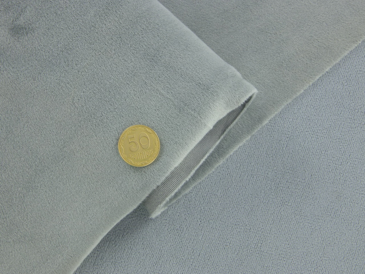 Ткань потолочная велюр серый (LIRA-17009 без основы) для перетяжки пластиковых деталей, ширина 1.55м детальная фотка