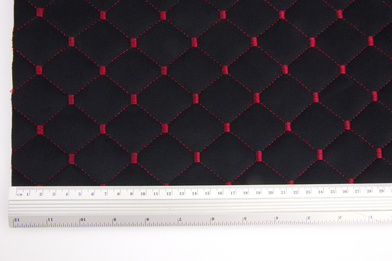 Велюр стёганый черный «Ромб» (прошитый красной нитью) синтепон и флизелин, ширина 1,40м детальная фотка