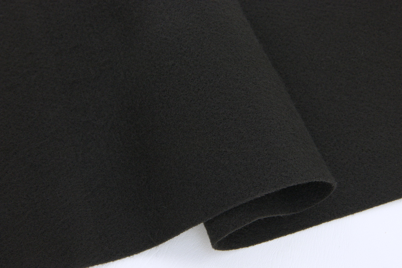 Карпет Astra автомобильный черный матовый, толщина 2.2мм, ширина 1,45м, плотность 300г/м2 детальная фотка