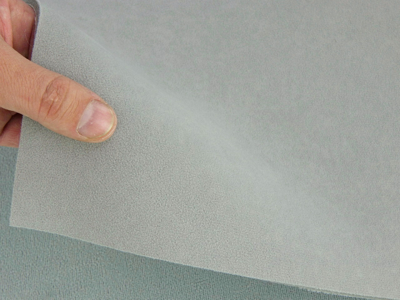 Ткань потолочная авто велюр светло-серый Micro 16901, на поролоне 3 мм с сеткой, ширина 1.70м (Турция) детальная фотка