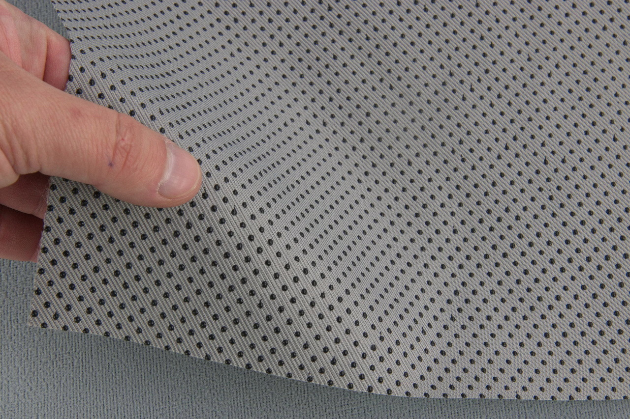 Противоскользящая ткань Jakar Gray, цвет серый с черными противоскользящими точечками, ширина 140см детальная фотка