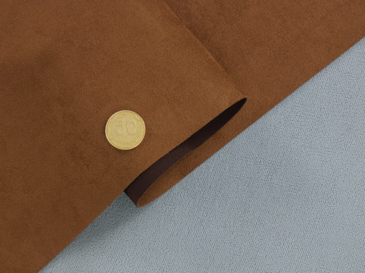 Алькантара Lycra 16015 темно-коричневая, без основания, ширина 150см (Турция) детальная фотка