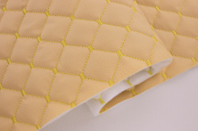 Шкірзам стьобаний бежевий «Ромб» (прошитий жовтою ниткою) дубльований синтепоном і флізеліном, ширина 135см анонс фото