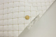 Шкірзам стьобаний білий «Ромб» (прошитий світло-бежевою ниткою) дубльований синтепоном і флізеліном, ширина 135см детальна фотка