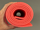 Коврик для фитнеса и йоги Аэробика 5 красный, размер 140x50см., толщина 5мм. детальная фотка
