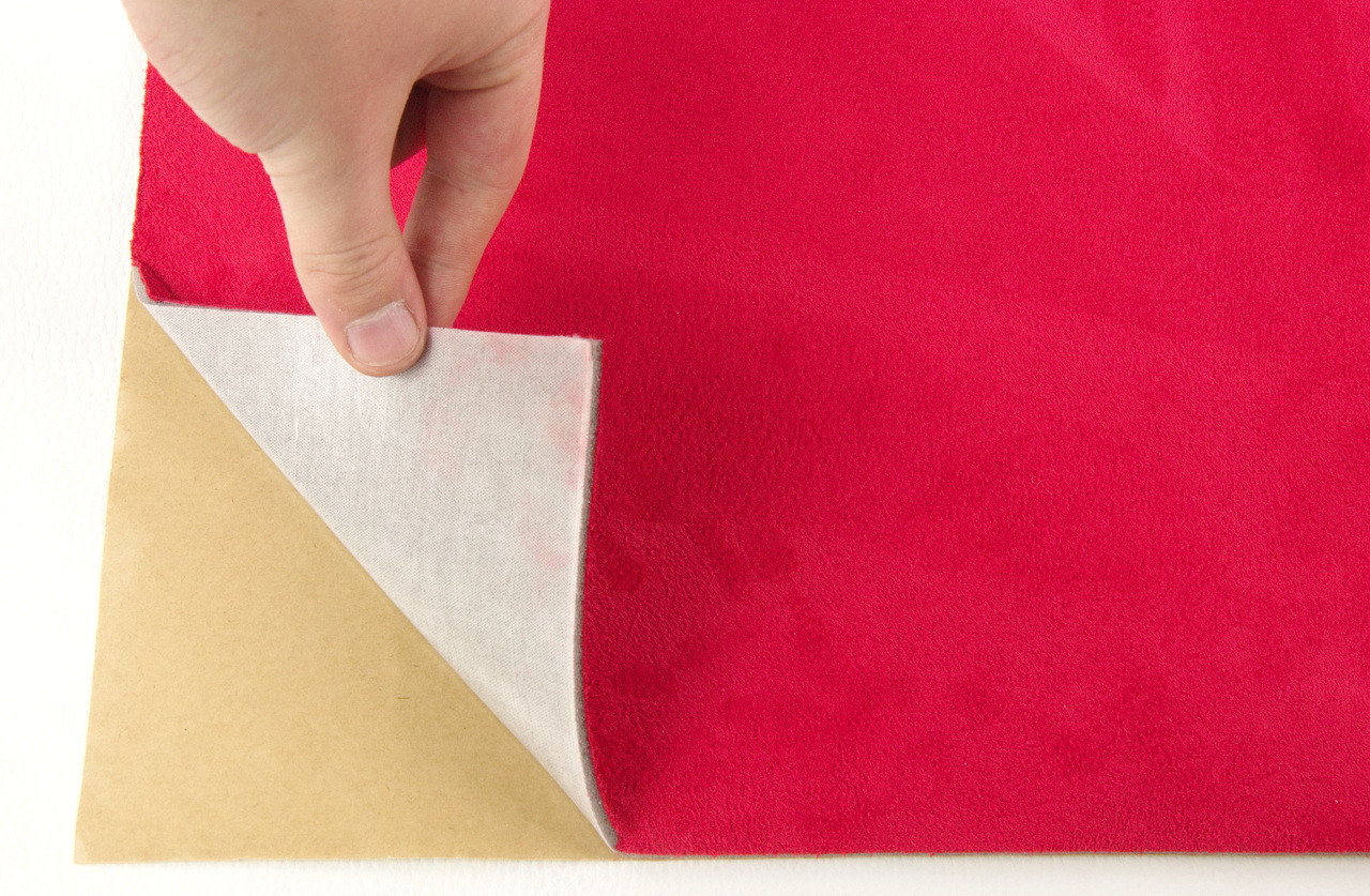 Автоткань самоклейка Антара, цвет ярко-красный, на поролоне и сетке, толщина 4мм, лист, Турция детальная фотка